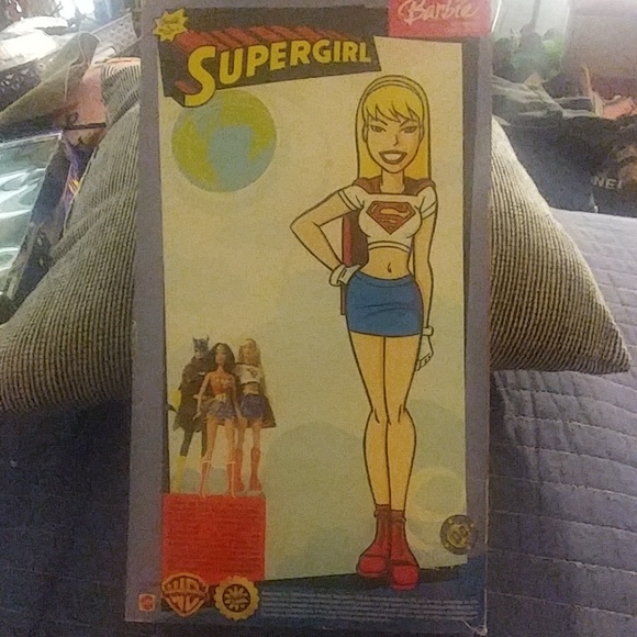 Supergirl DC vintage barbie - Picture 4 of 4